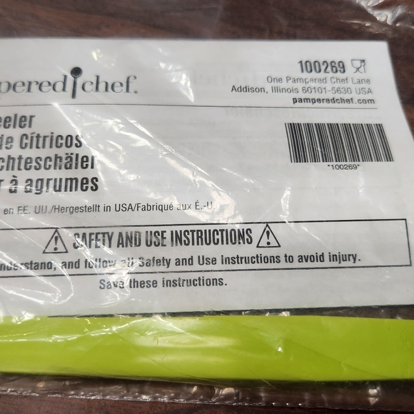 Pampered Chef Citrus Peeler NIP - Picture 5 of 6
